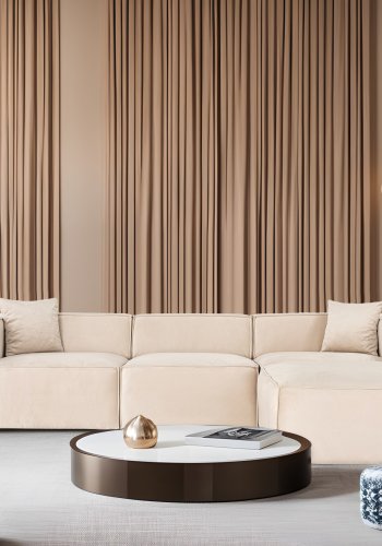 NORDVRK Lora (L1-O1-1R-POUFFE ) - Kremfarget hjrnesofa