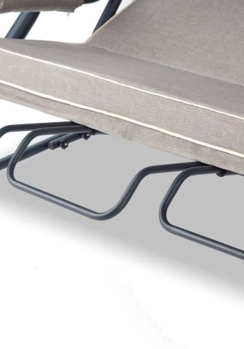 NORDVÄRK Salvia utendrs trippelhengesofa - grtt polyesterstoff og antrasittgrtt metall