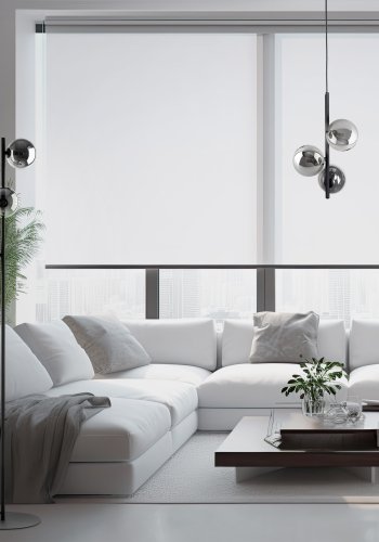 TK Estera gulvlampe, m. 3 skjermer - glass og sort metall