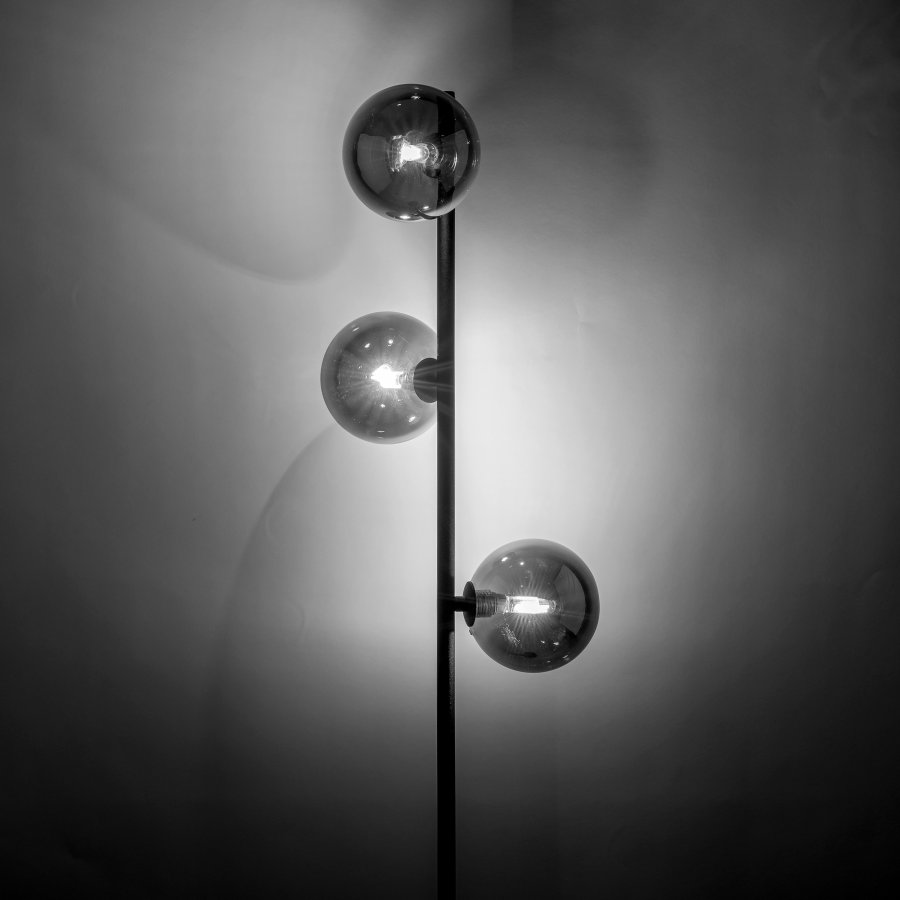 TK Estera gulvlampe, m. 3 skjermer - glass og sort metall