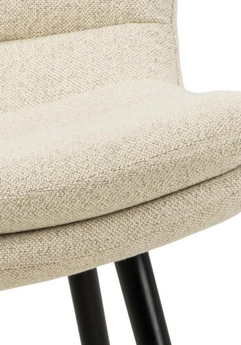 ACT NORDIC Grafton Sessel - cremefarbener Stoff und schwarzes Gummibaumholz