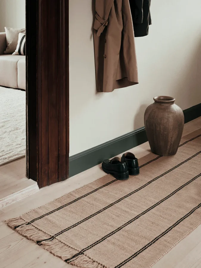 BROSTE COPENHAGEN Uma Vase, rund – dunkelbraune Terrakotta (H:40)