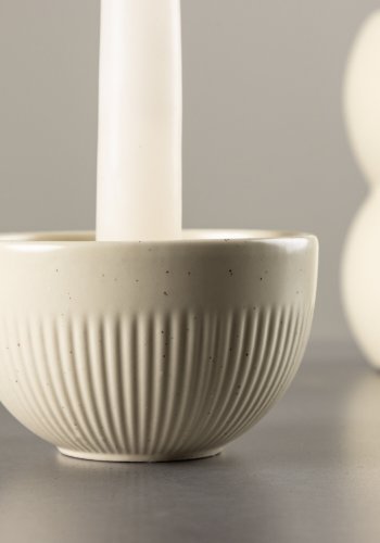 VENTURE DESIGN Posh lysestake, rund - beige/svarte prikker steinty (B9x6)