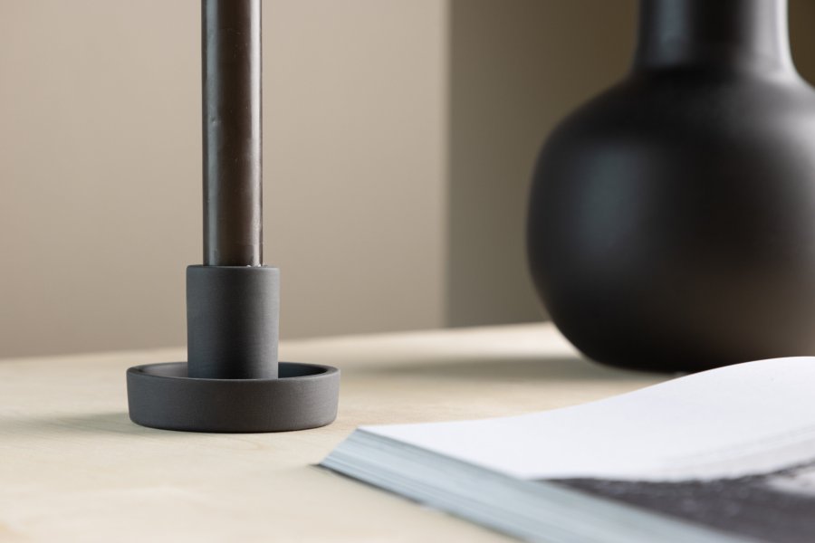 VENTURE DESIGN Ceco lysestake, rund - svart Color Clay (B11xH6)