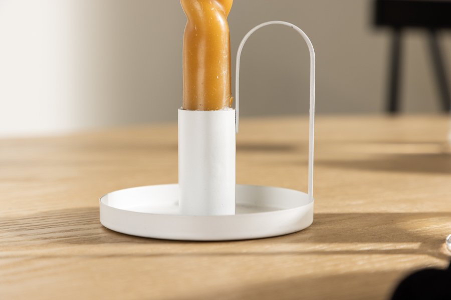 VENTURE DESIGN Crai Kerzenständer – mattweißes Eisen (D2xH9xB10)