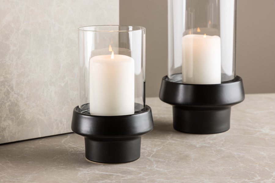 VENTURE DESIGN Davida Kerzenständer, rund – Klarglas und schwarzes Steingut (13xH20)