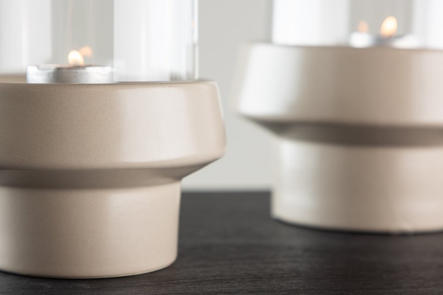 VENTURE DESIGN Davida Kerzenständer, rund – Klarglas und beiges Steingut (13xH20)