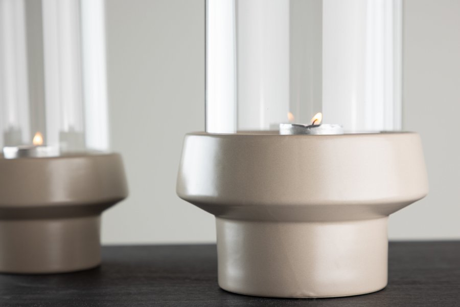 VENTURE DESIGN Davida Kerzenständer, rund – Klarglas und beiges Steingut (15xH29)