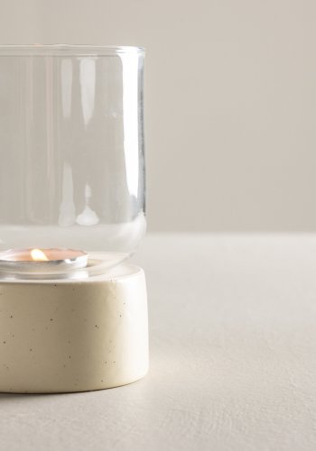 VENTURE DESIGN Vica lysestake, rund - glass og beige/svarte prikker steinty (D8xH12xB8)