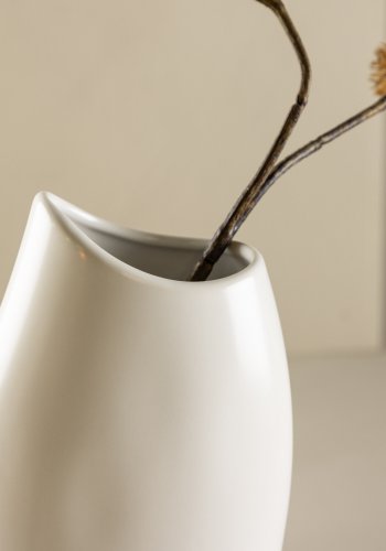 VENTURE DESIGN Ernst vase - hvid stentj (12x9x23H)