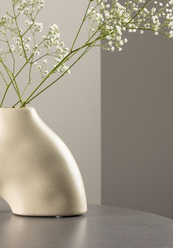 VENTURE DESIGN Kento vase - beige/svarte prikker steinty (21x8x15H)