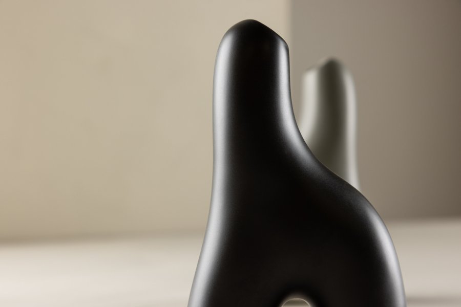 VENTURE DESIGN Aya vase - svart steinty (9x4x16H)