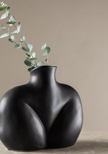 VENTURE DESIGN Harvey Vase – mattschwarzes Steingut (17 x 10 x 15 H)