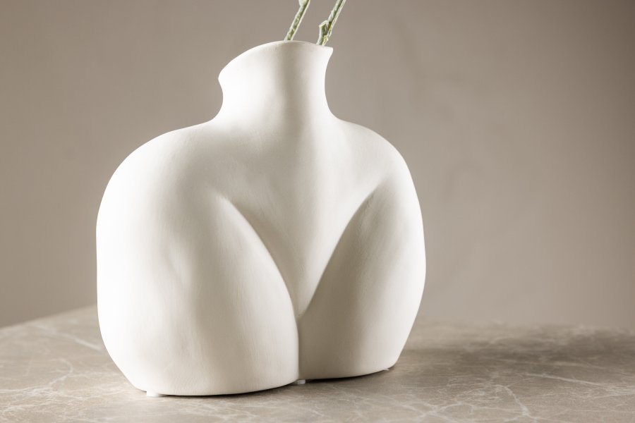 VENTURE DESIGN Harvey Vase – cremefarbenes Steingut (17 x 10 x 15 H)