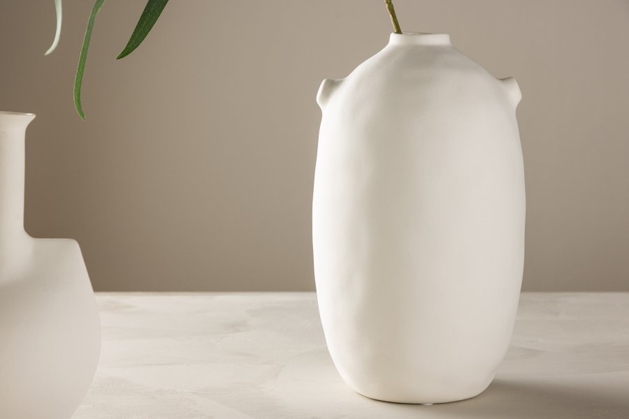 VENTURE DESIGN Madi vase, rund - off-white steinty (17x17x28H)