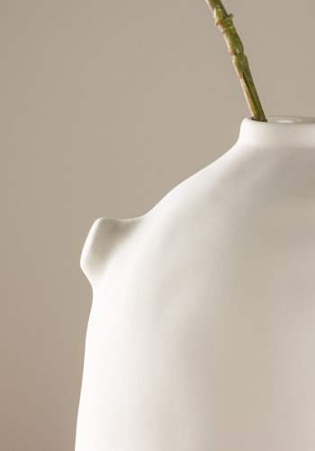 VENTURE DESIGN Madi vase, rund - off-white steinty (17x17x28H)