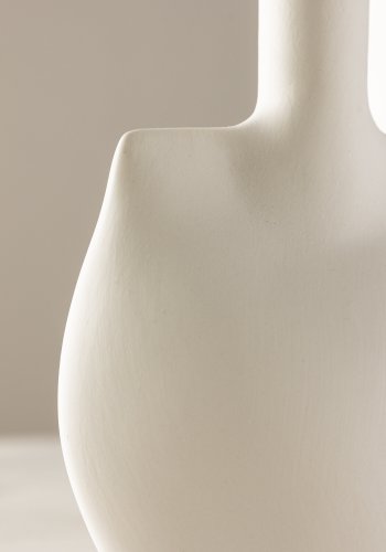 VENTURE DESIGN Madison vase - off white steinty (14x8x22H)