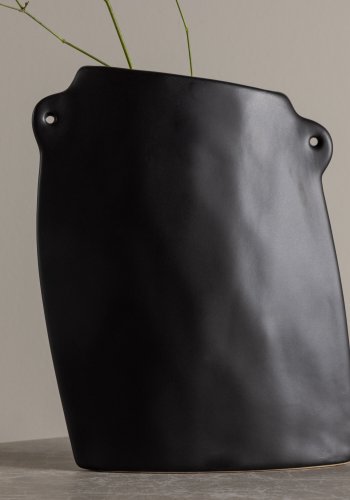 VENTURE DESIGN Vase, m. 2 hndtak - matt sort steinty (14x5x21H)