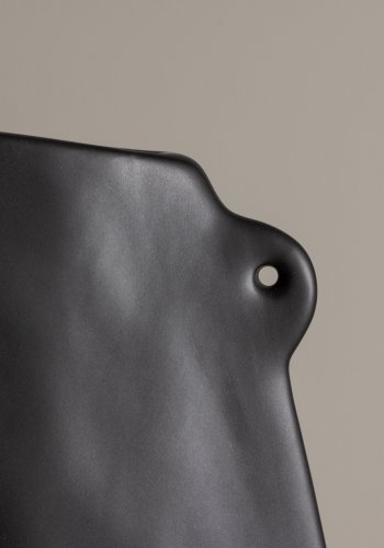 VENTURE DESIGN Vase, m. 2 hndtak - matt sort steinty (14x5x21H)