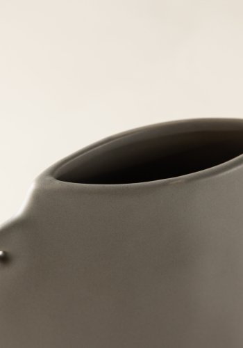 VENTURE DESIGN Vase, m. 2 hndtak - mrkegr steinty (14x5x21H)