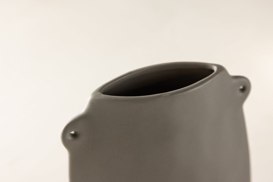 VENTURE DESIGN Vase, m. 2 hndtak - mrkegr steinty (14x5x21H)