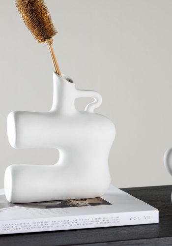 VENTURE DESIGN Dity Vase, mit 1 Griff – weißes Steingut (18 x 7 x 19 H)