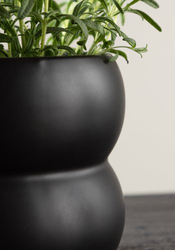 VENTURE DESIGN Dapne Topf, rund – mattschwarzes Steingut (16x16x13)