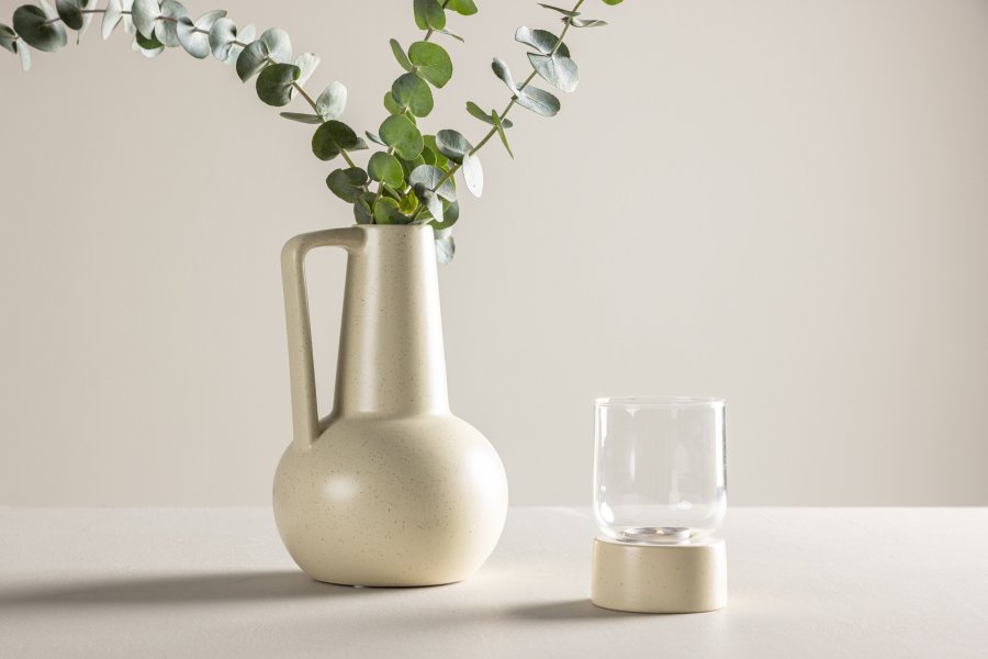 VENTURE DESIGN Lane vase, m. hank - beige/svarte prikker steinty (15x15x22)