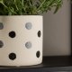 VENTURE DESIGN Sane potte, rund - hvite/svarte prikker steinty (11x11x10)