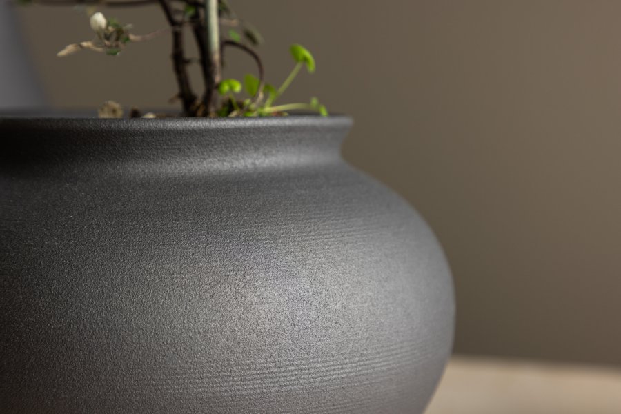 VENTURE DESIGN Rellis vase, rund - svart keramikk (D11xH18xB18)