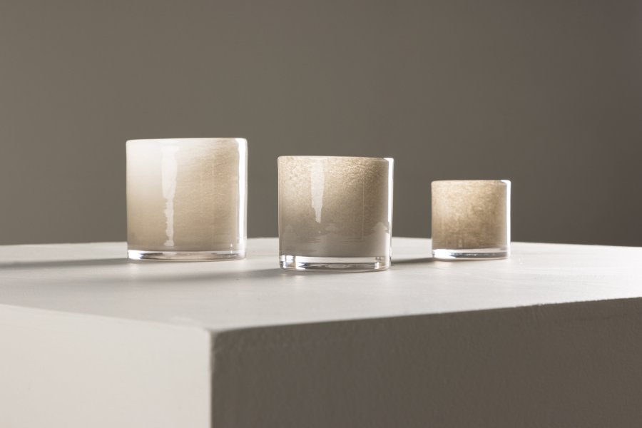 VENTURE DESIGN Glora Kerzenständer, rund – beiges Glas (10x10H)