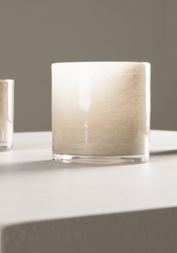 VENTURE DESIGN Glora Kerzenständer, rund – beiges Glas (12x12H)