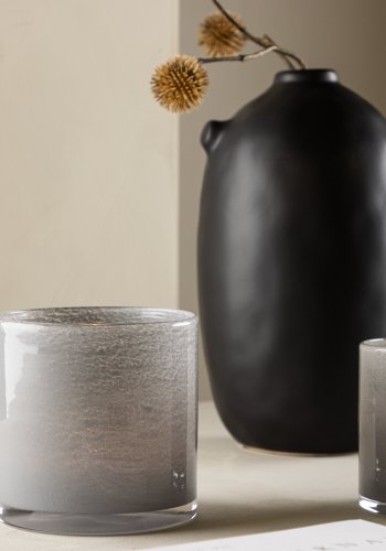 VENTURE DESIGN Glora Kerzenständer, rund – hellgraues Glas (12x12H)