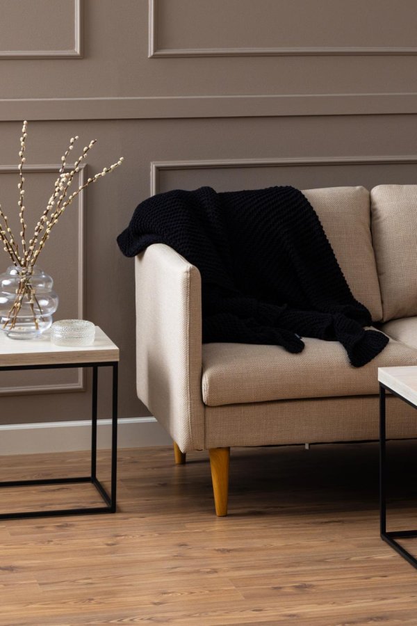 ACT NORDIC Milly 2-Sitzer-Sofa mit Chaiselongue, wendbar – beiger Stoff und Naturkautschukholz