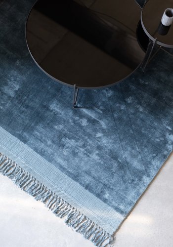 ZUIVER Blink-teppe, rektangulrt - bl viskose (170x240)
