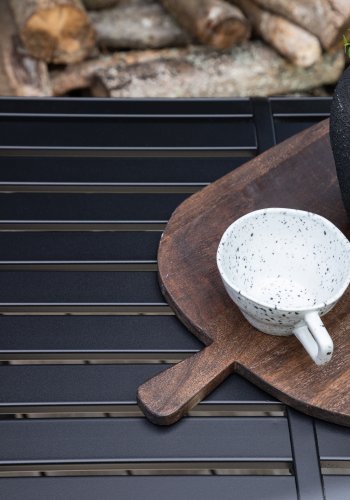 VENTURE DESIGN Borneo utendrs salongbord, firkantet - svart aluminium (70x70)