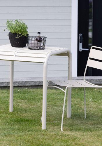 VENTURE DESIGN Borneo utendrs salongbord, firkantet - beige aluminium (70x70)