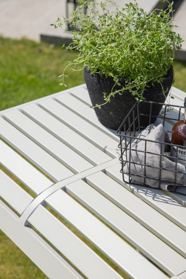 VENTURE DESIGN Borneo utendrs salongbord, firkantet - beige aluminium (70x70)