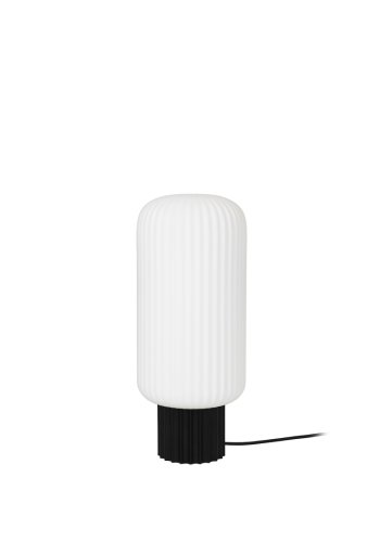 BROSTE COPENHAGEN Lolly bordlampe - hvitt opalt glass og sort aluminium