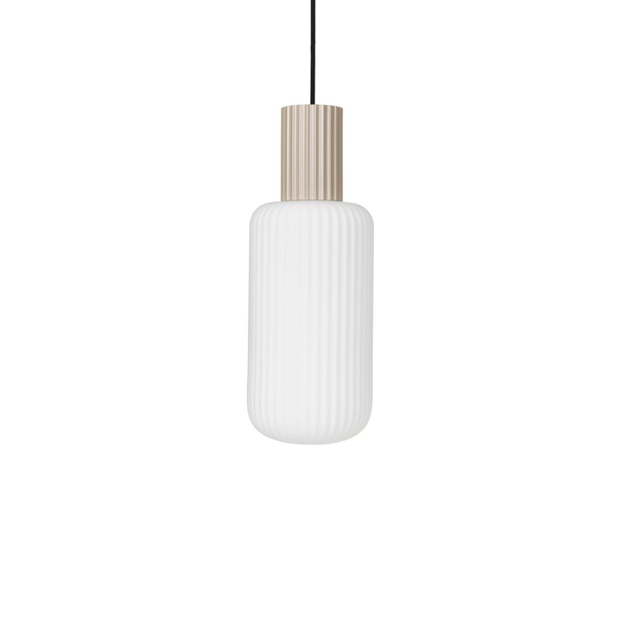 BROSTE COPENHAGEN Lolly taklampe - hvitt opalt glass og sandaluminium