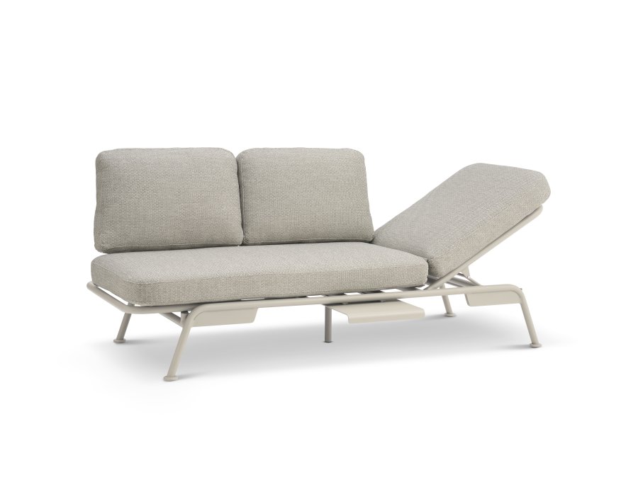 Santorini sofa, med puter - ekte stoff og ekte aluminium