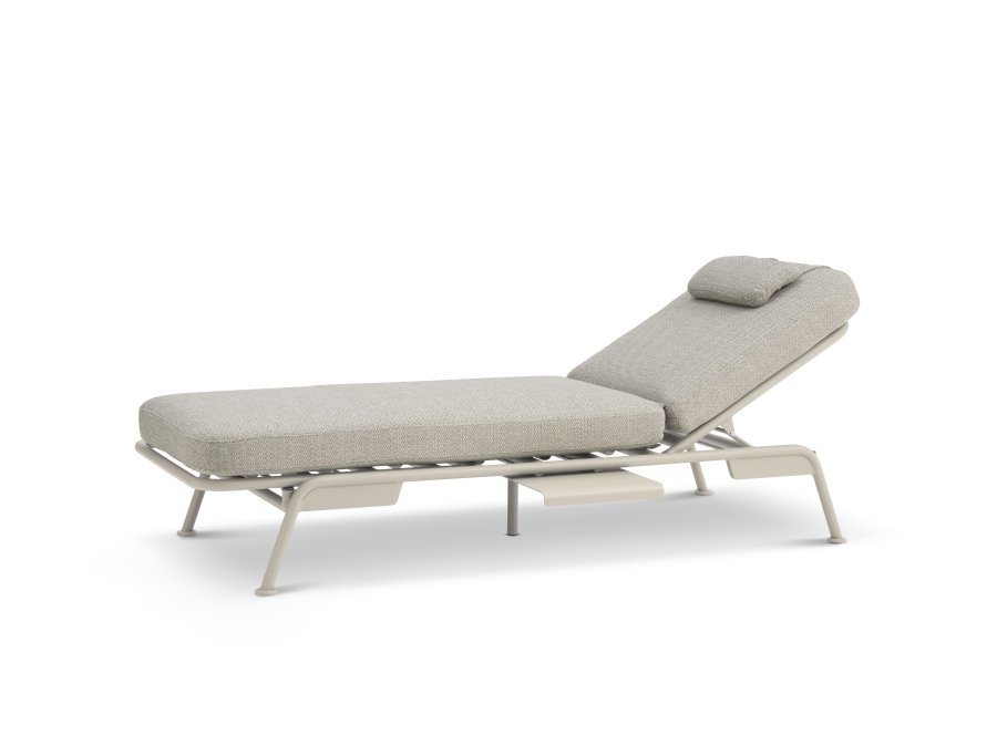 Santorini sofa, med puter - ekte stoff og ekte aluminium