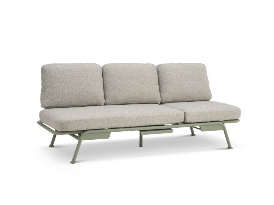 Santorini sofa, med puter - sandfarget stoff og stvete olivengrnn aluminium