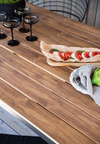 VENTURE DESIGN Break hagebord, rektangulrt - naturlig polytre og svart aluminium (90x200)