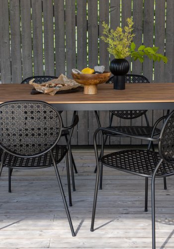 VENTURE DESIGN Break hagebord, rektangulrt - naturlig polytre og svart aluminium (90x150)