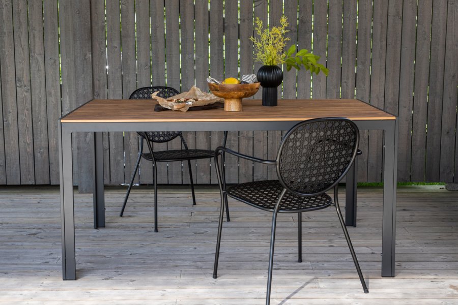 VENTURE DESIGN Break hagebord, rektangulrt - naturlig polytre og svart aluminium (90x150)