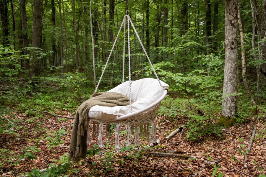 VENTURE DESIGN Hamtic utendrs hengestol, m. pute - hvitt stoff og tau