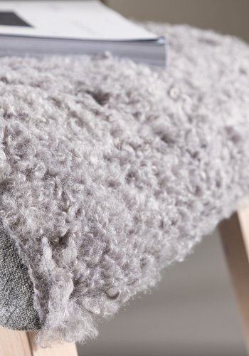 VENTURE DESIGN Frö Sessel mit Fußhocker und Nackenkissen - hellgraues Polyester und Eichenfurnier