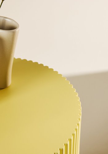 VENTURE DESIGN Lenox sidebord - lys gul / MDF