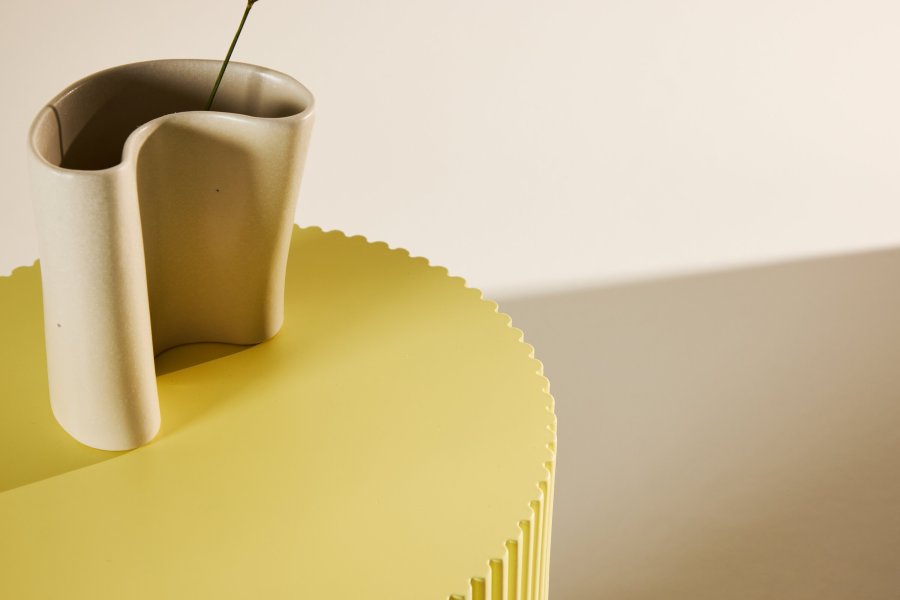 VENTURE DESIGN Lenox sidebord - lys gul / MDF